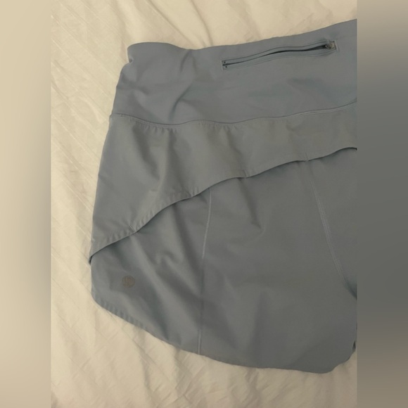 Lululemon Mid Rise Short - Picture 6 of 6